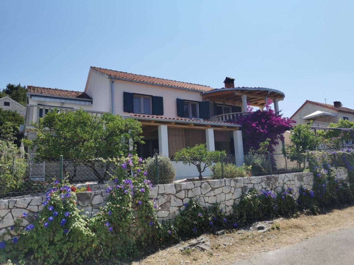 פוסטיר Apartments By The Sea Splitska, Brac - 2923 מראה חיצוני תמונה