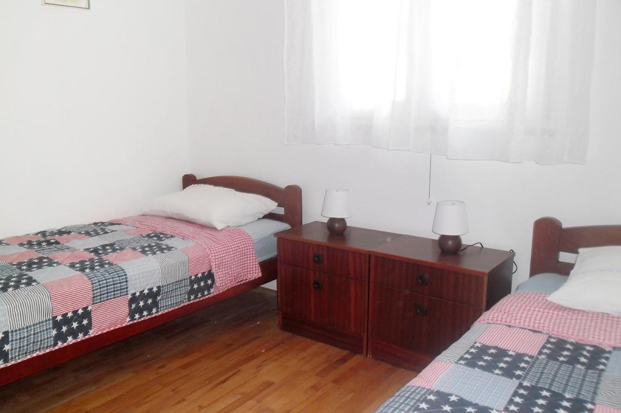 פוסטיר Apartments By The Sea Splitska, Brac - 2923 מראה חיצוני תמונה