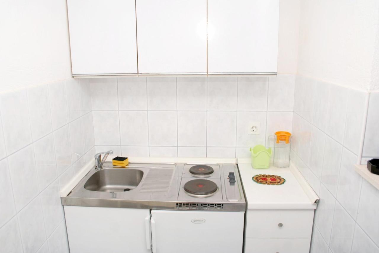 פוסטיר Apartments By The Sea Splitska, Brac - 2923 מראה חיצוני תמונה