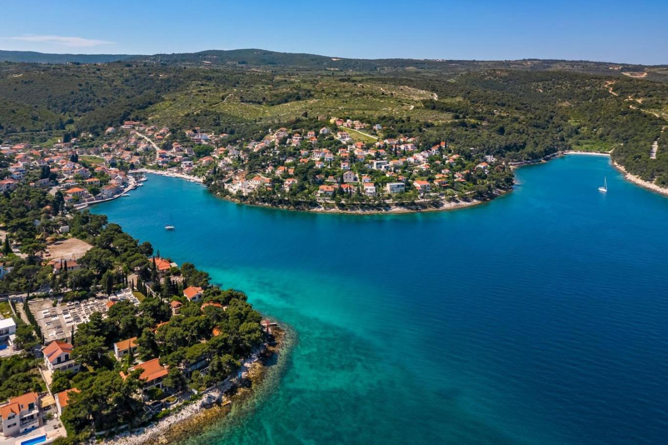 פוסטיר Apartments By The Sea Splitska, Brac - 2923 מראה חיצוני תמונה
